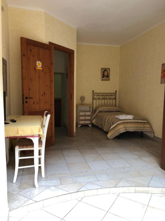 B&B Candido Vacanze Модика Экстерьер фото