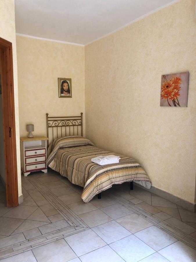 B&B Candido Vacanze Модика Экстерьер фото