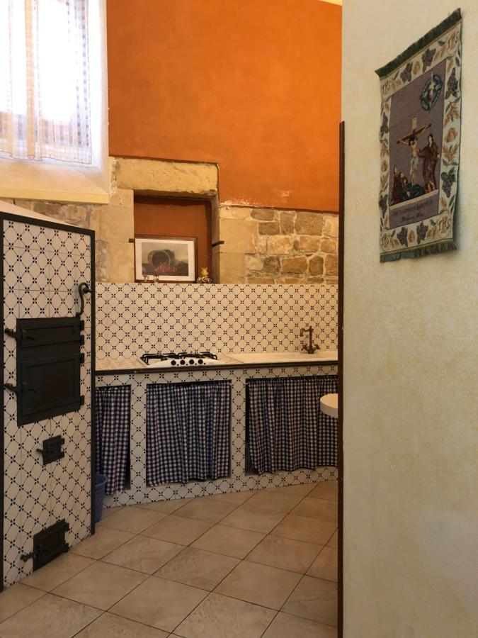 B&B Candido Vacanze Модика Экстерьер фото