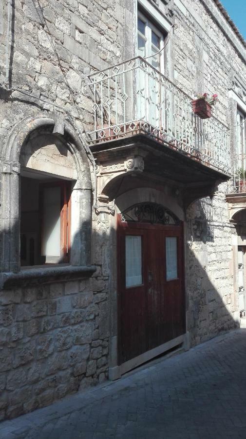 B&B Candido Vacanze Модика Экстерьер фото